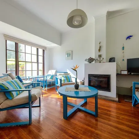 The House بيت للعطل