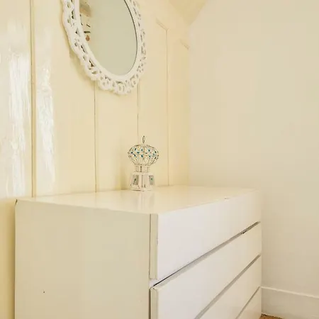 The House بيت للعطل